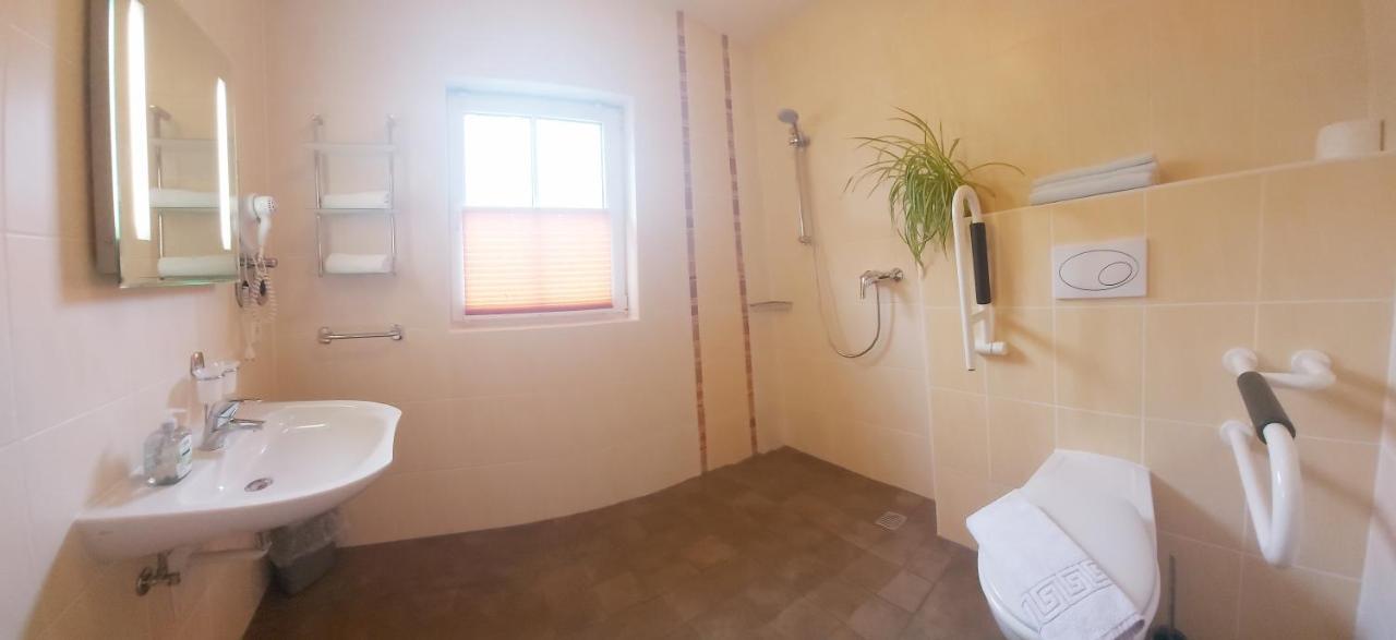Hotel "Pension Marlis" Garni Reichenberg  ภายนอก รูปภาพ