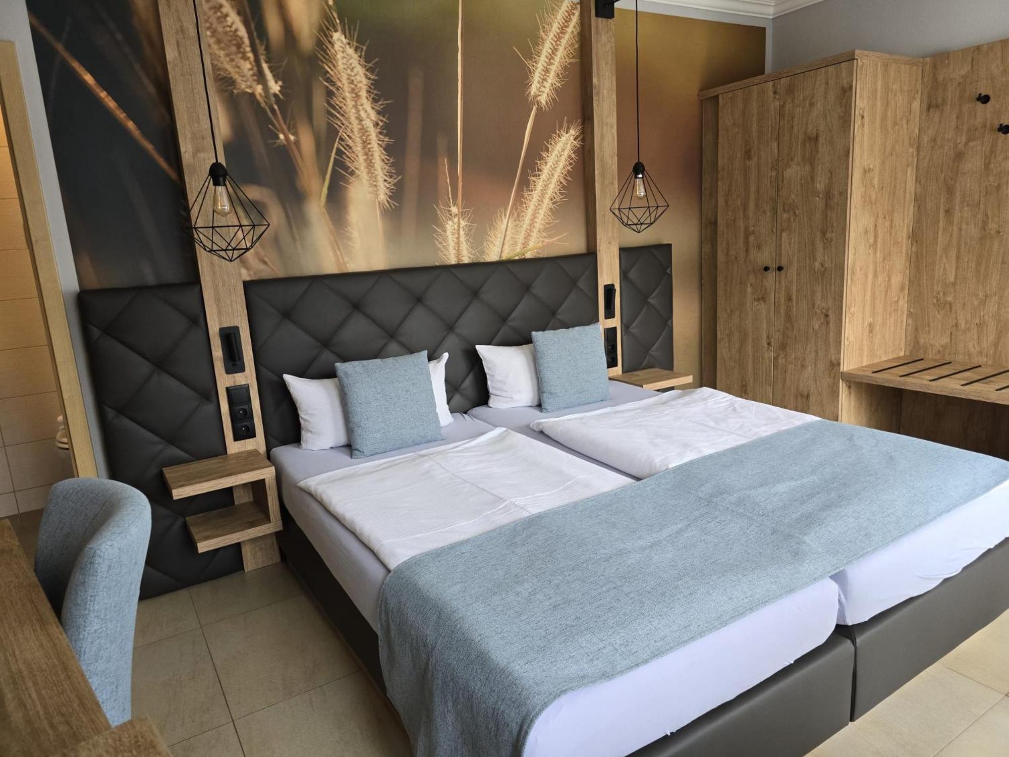 Hotel "Pension Marlis" Garni Reichenberg  ภายนอก รูปภาพ