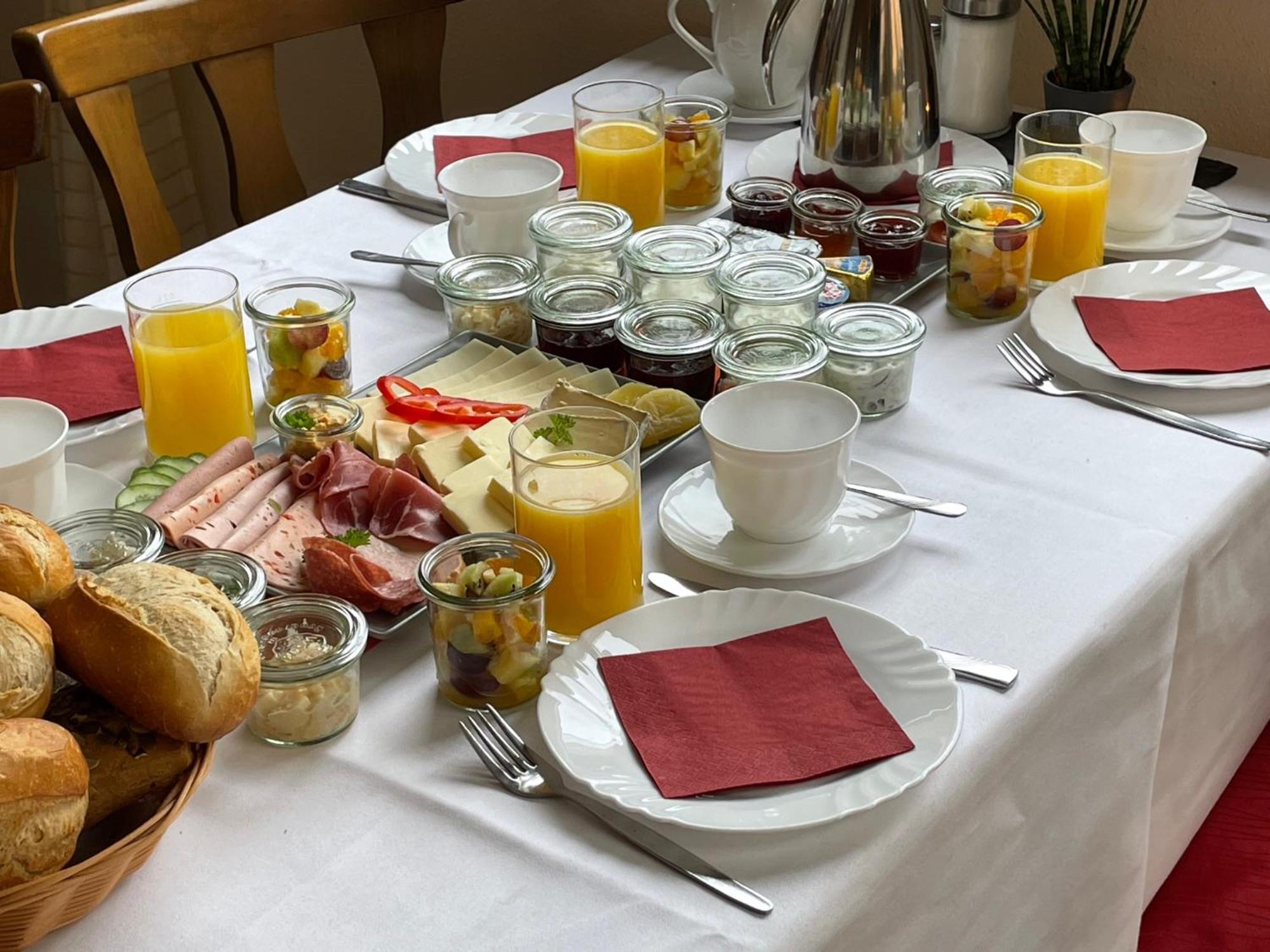 Hotel "Pension Marlis" Garni Reichenberg  ภายนอก รูปภาพ