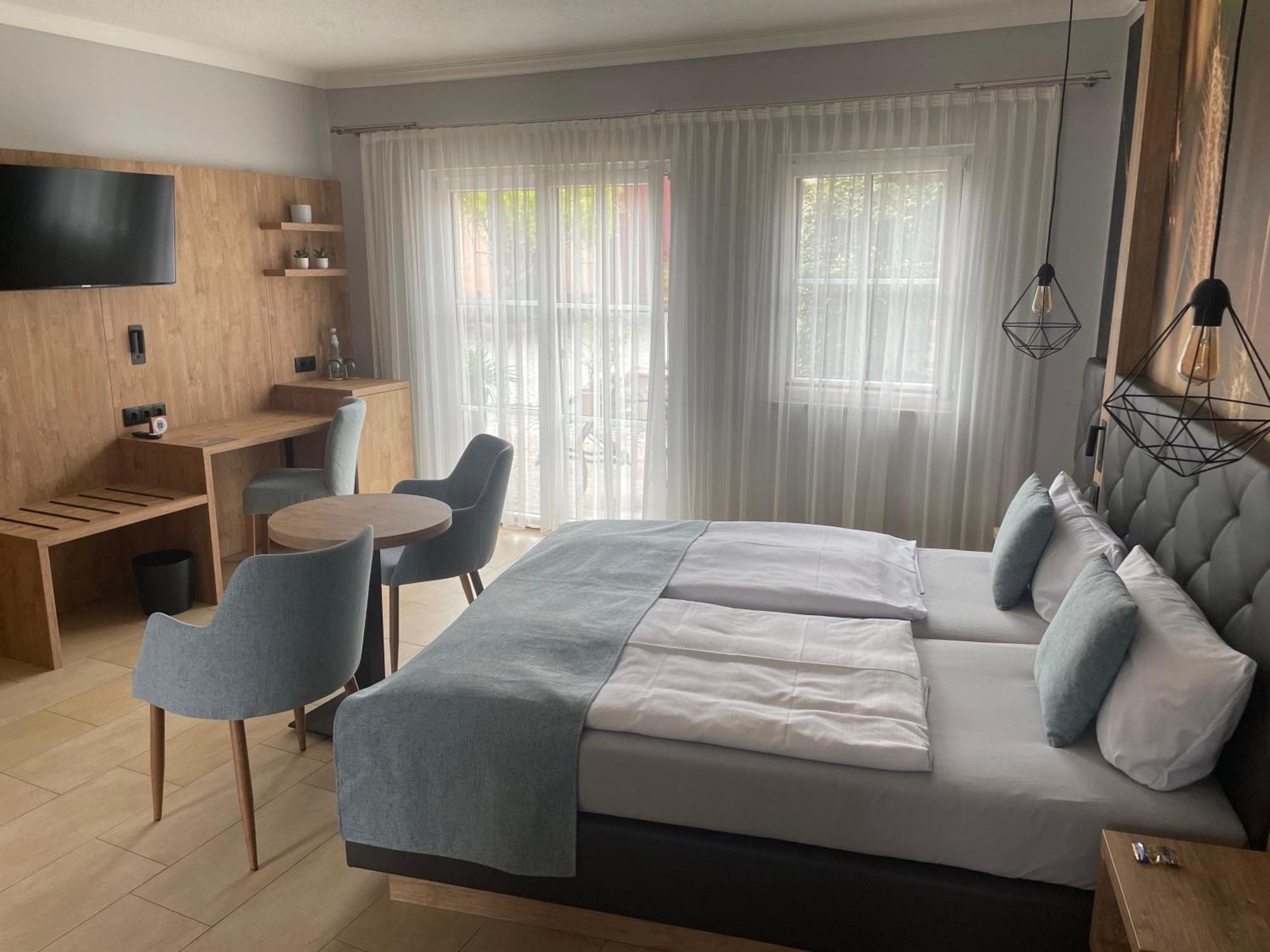 Hotel "Pension Marlis" Garni Reichenberg  ภายนอก รูปภาพ