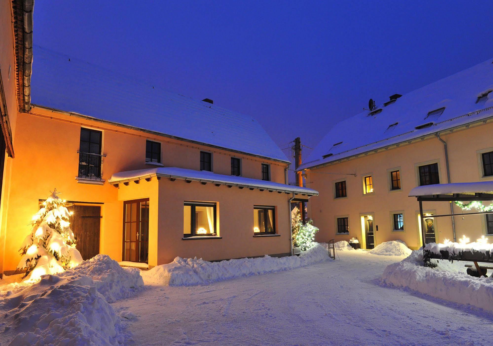 Hotel "Pension Marlis" Garni Reichenberg  ภายนอก รูปภาพ